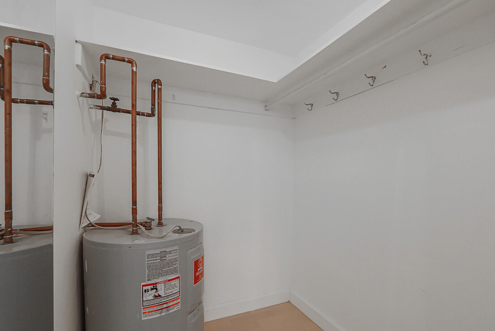 223 Atlantic Ave #3f Palm Beach, FL 33480