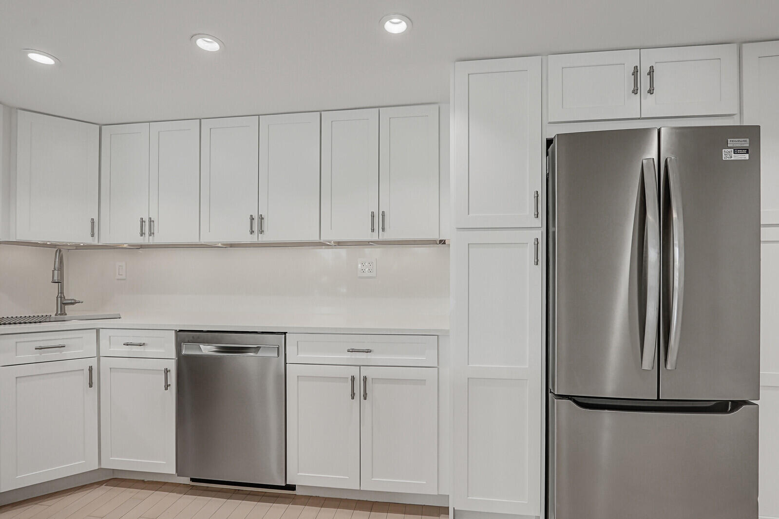 223 Atlantic Ave #3f Palm Beach, FL 33480