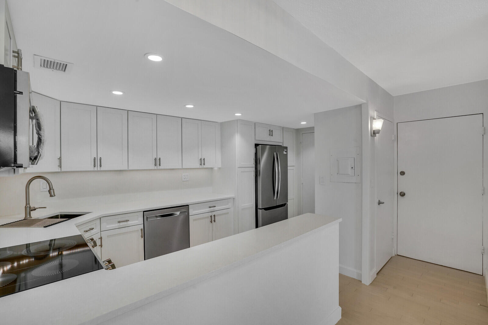 223 Atlantic Ave #3f Palm Beach, FL 33480