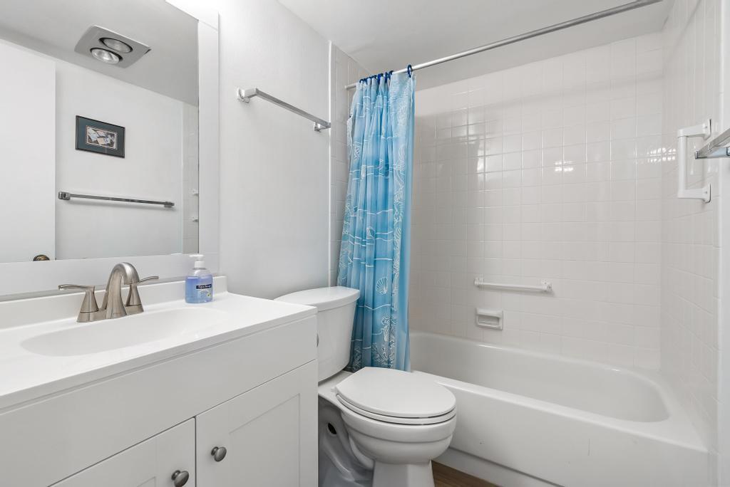 5770 Princess Palm Ct #B Delray Beach, FL 33484