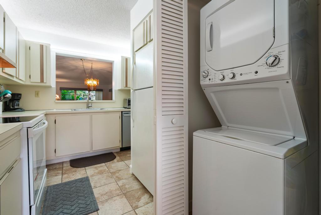 5770 Princess Palm Ct #B Delray Beach, FL 33484