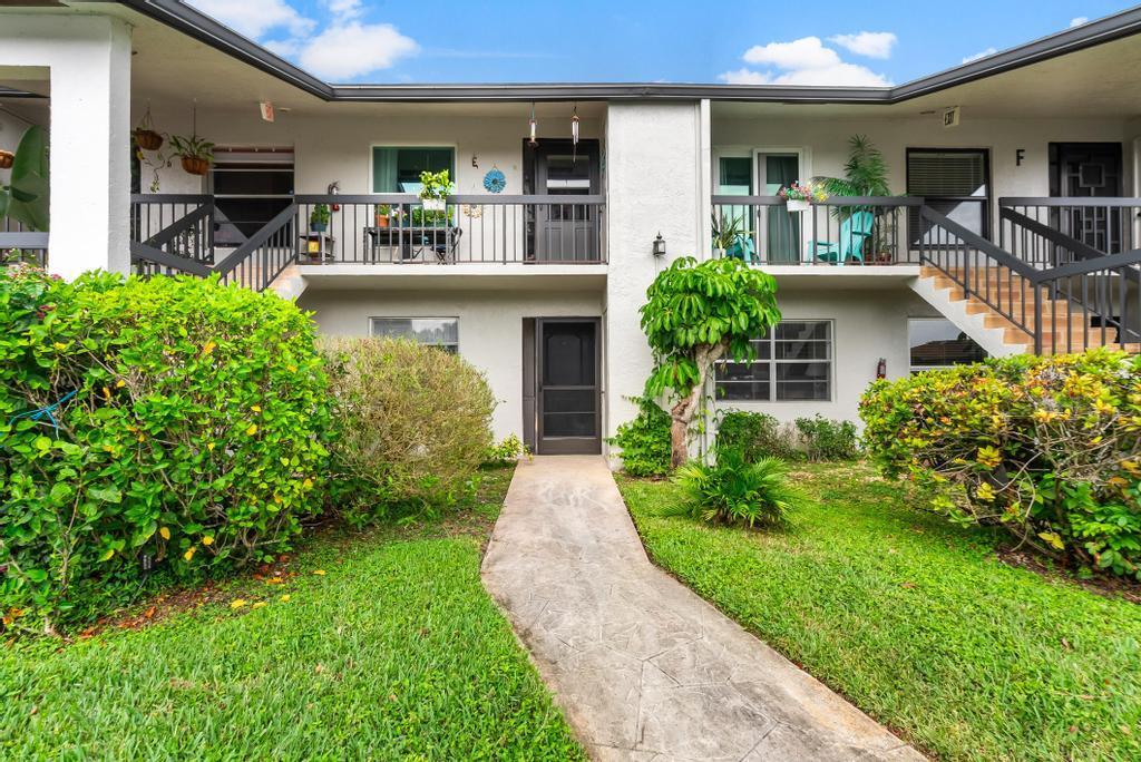 5770 Princess Palm Ct #B Delray Beach, FL 33484