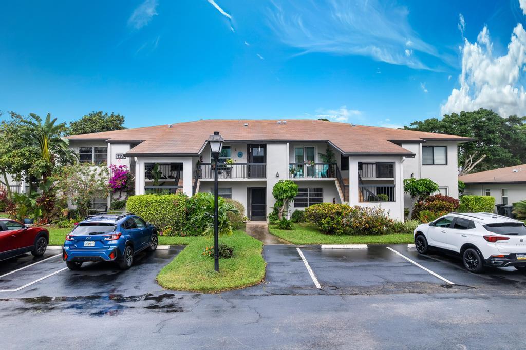 5770 Princess Palm Ct #B Delray Beach, FL 33484