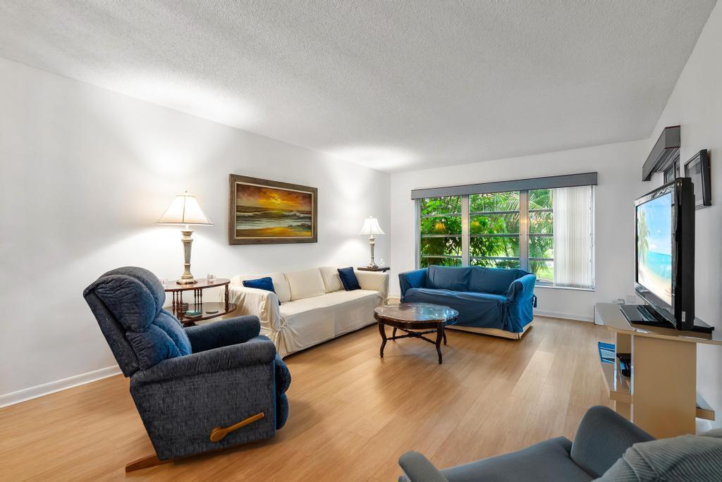 5770 Princess Palm Ct #B Delray Beach, FL 33484