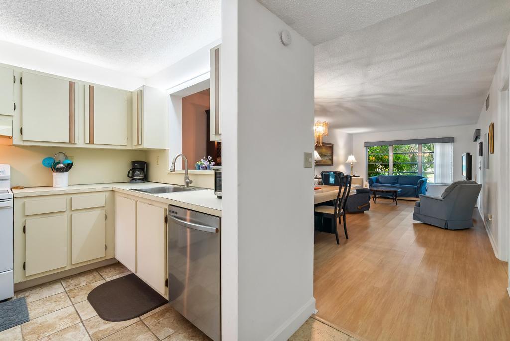 5770 Princess Palm Ct #B Delray Beach, FL 33484