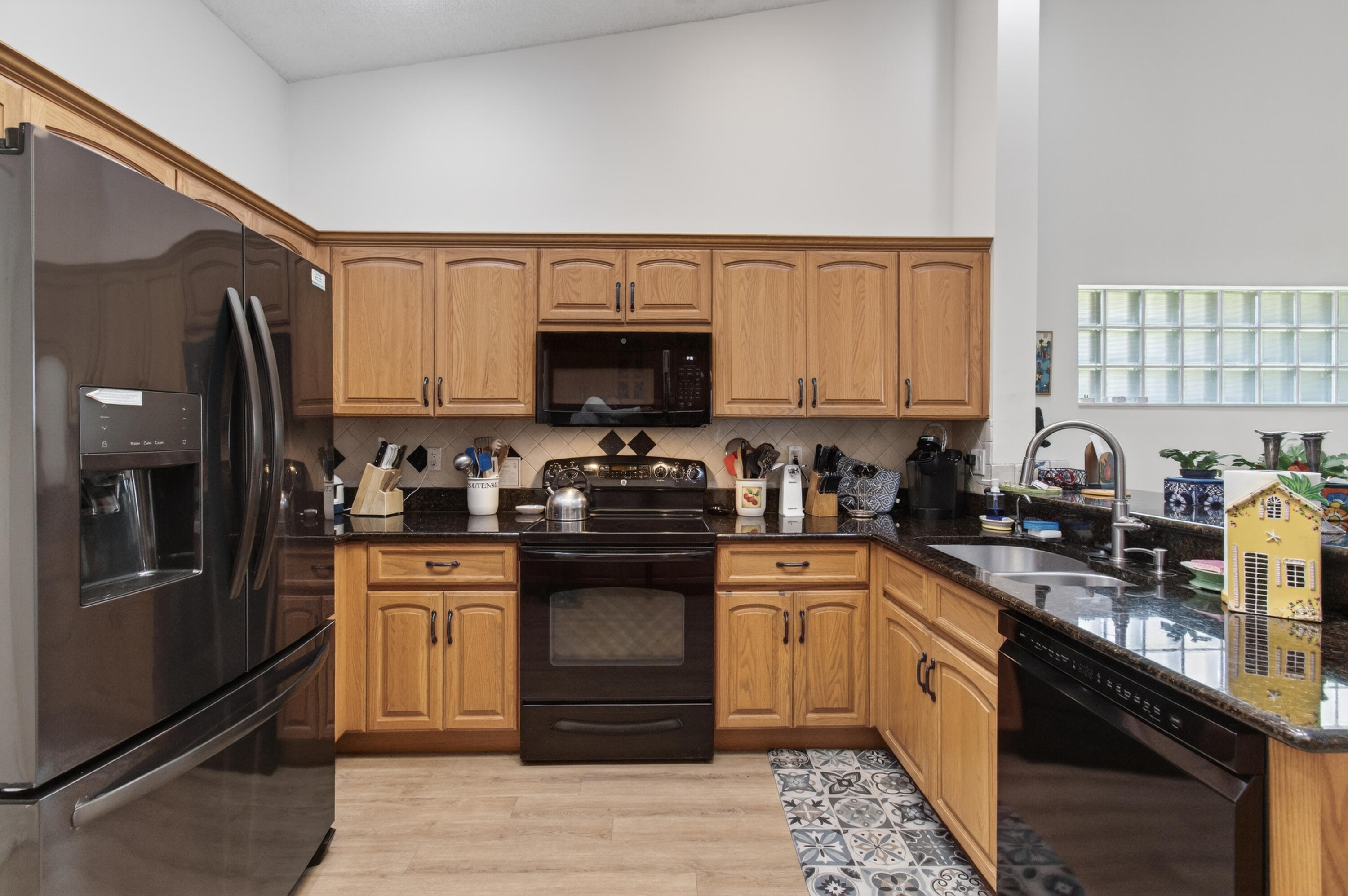 7851 Sailing Shores Ter Boynton Beach, FL 33437