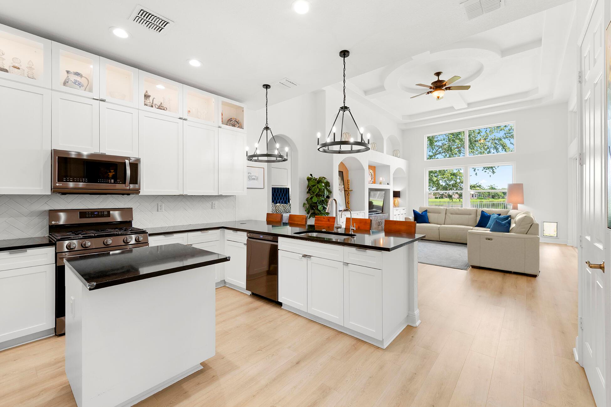 138 NW Magnolia Lks Blvd Port St Lucie, FL 34986