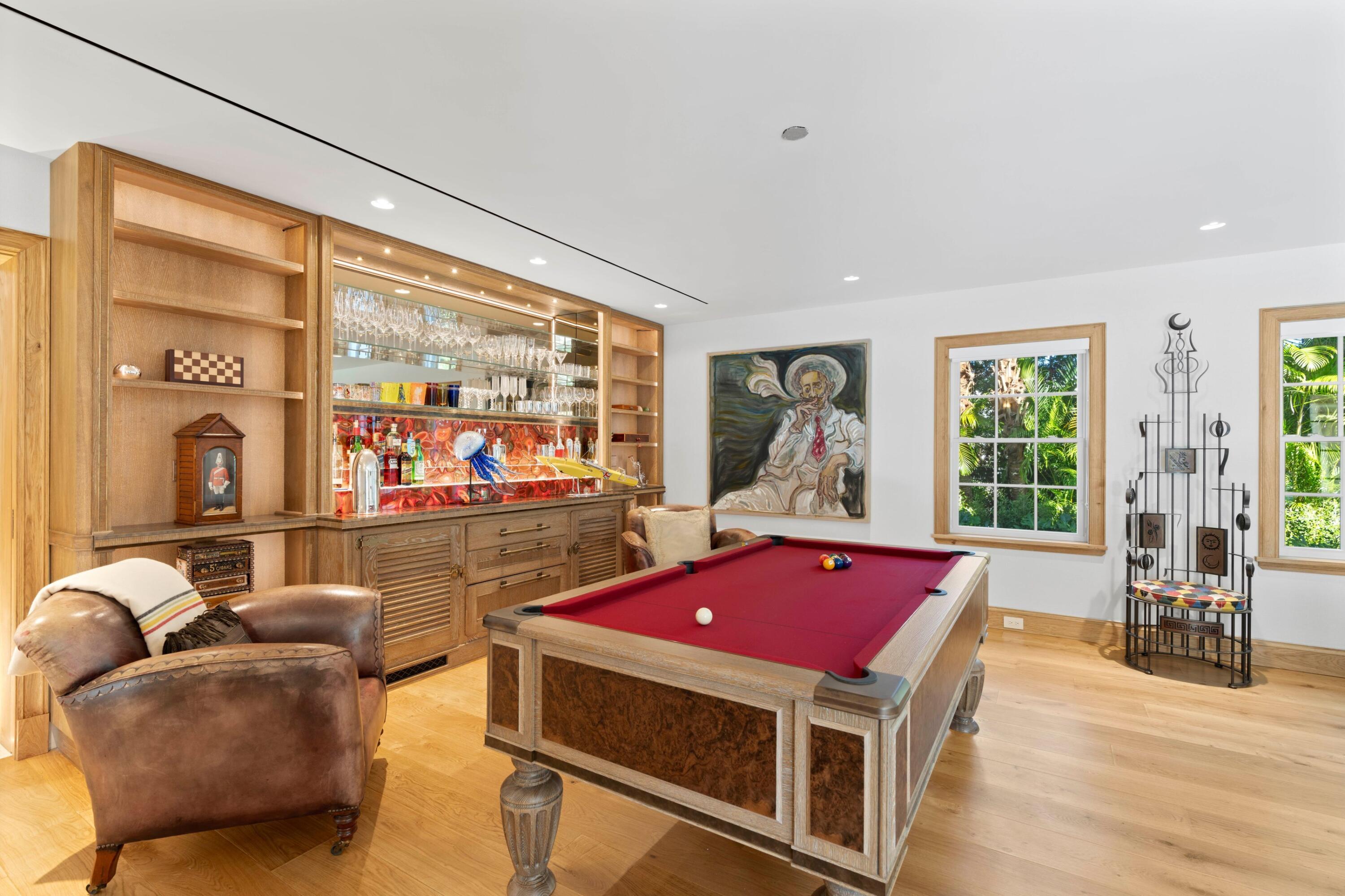 239 Emerald Palm Beach, FL 33480