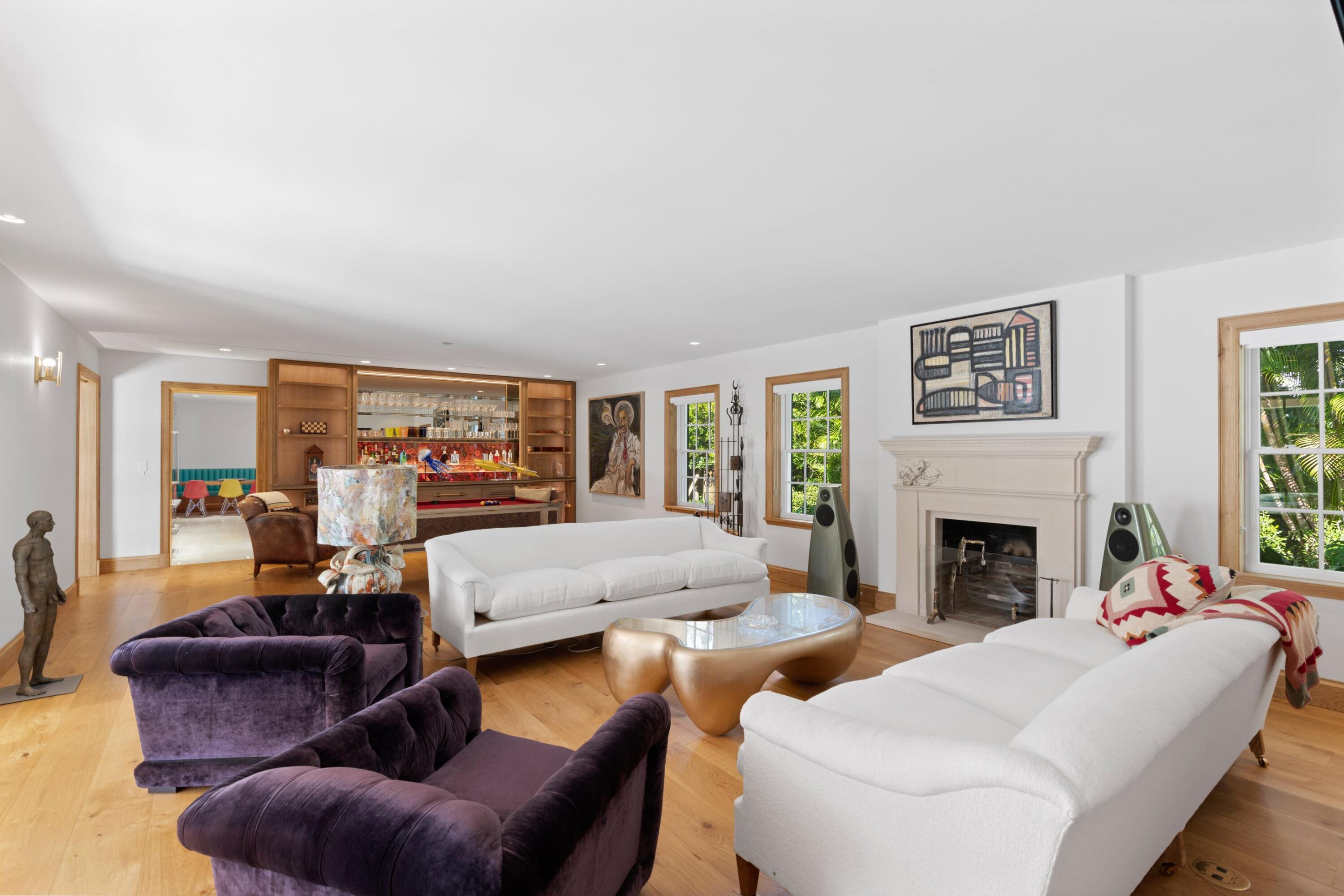 239 Emerald Palm Beach, FL 33480