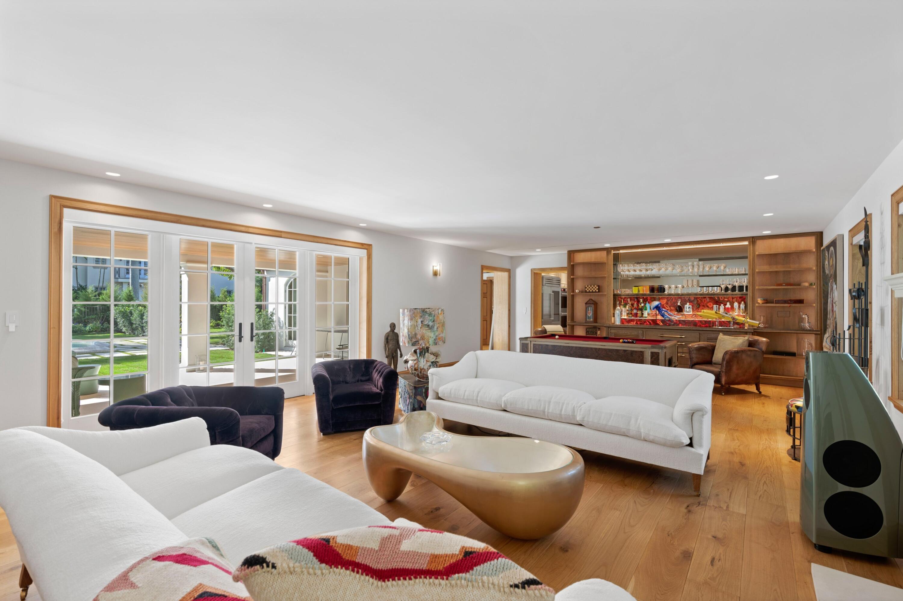 239 Emerald Palm Beach, FL 33480