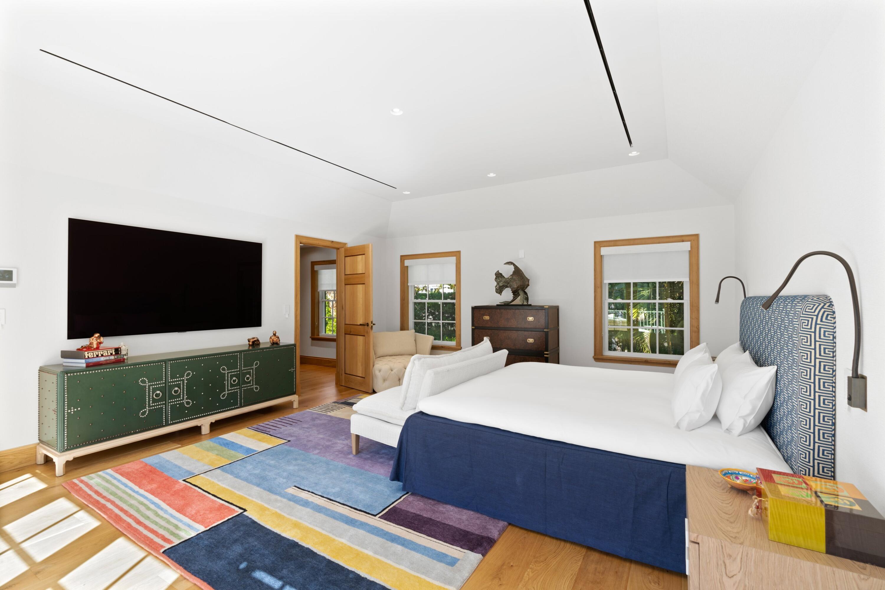 239 Emerald Palm Beach, FL 33480