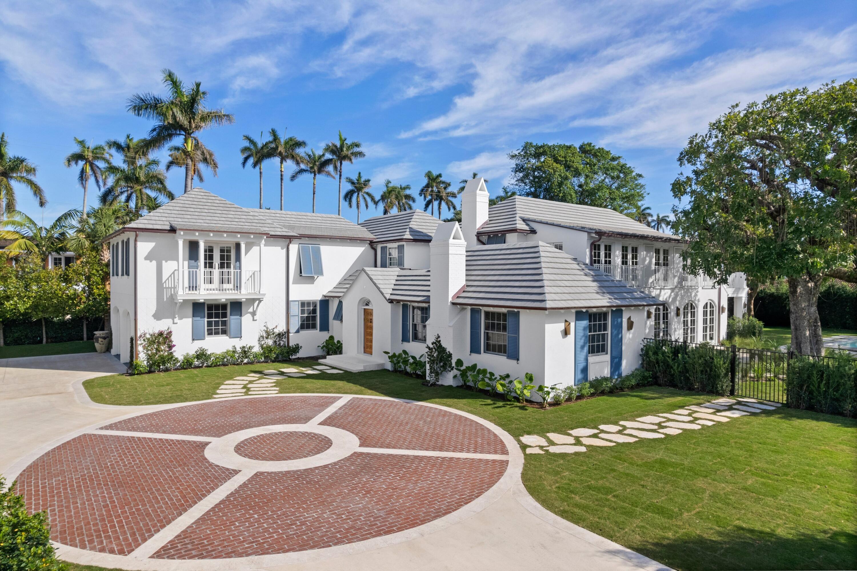 239 Emerald Palm Beach, FL 33480