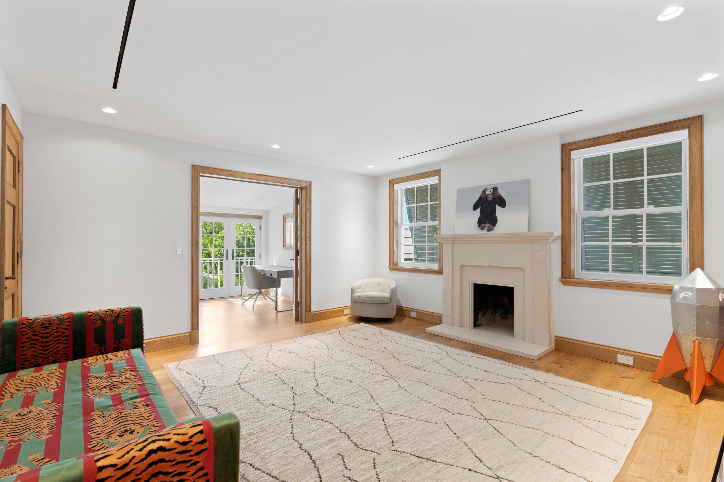 239 Emerald Palm Beach, FL 33480