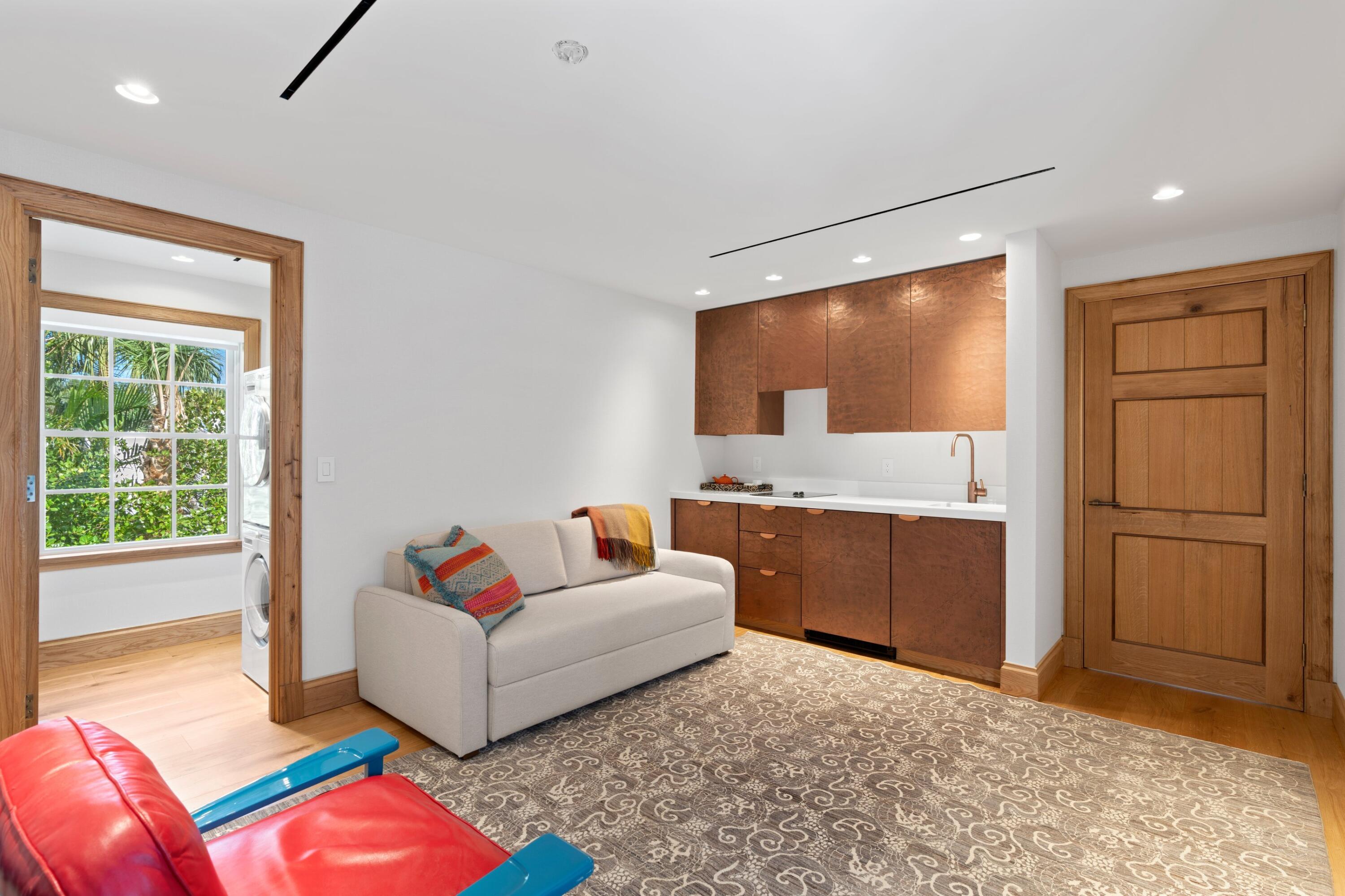 239 Emerald Palm Beach, FL 33480