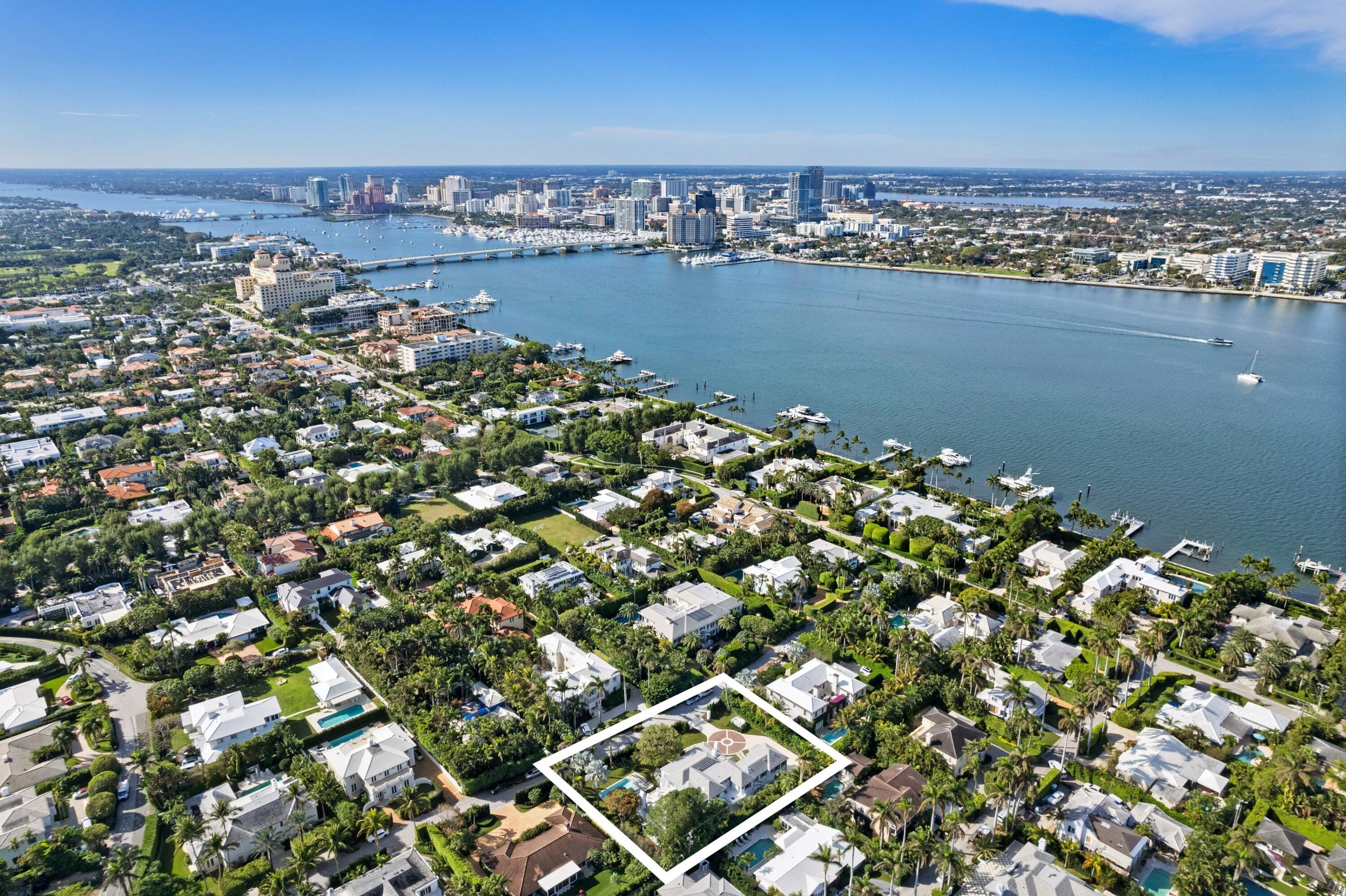 239 Emerald Palm Beach, FL 33480