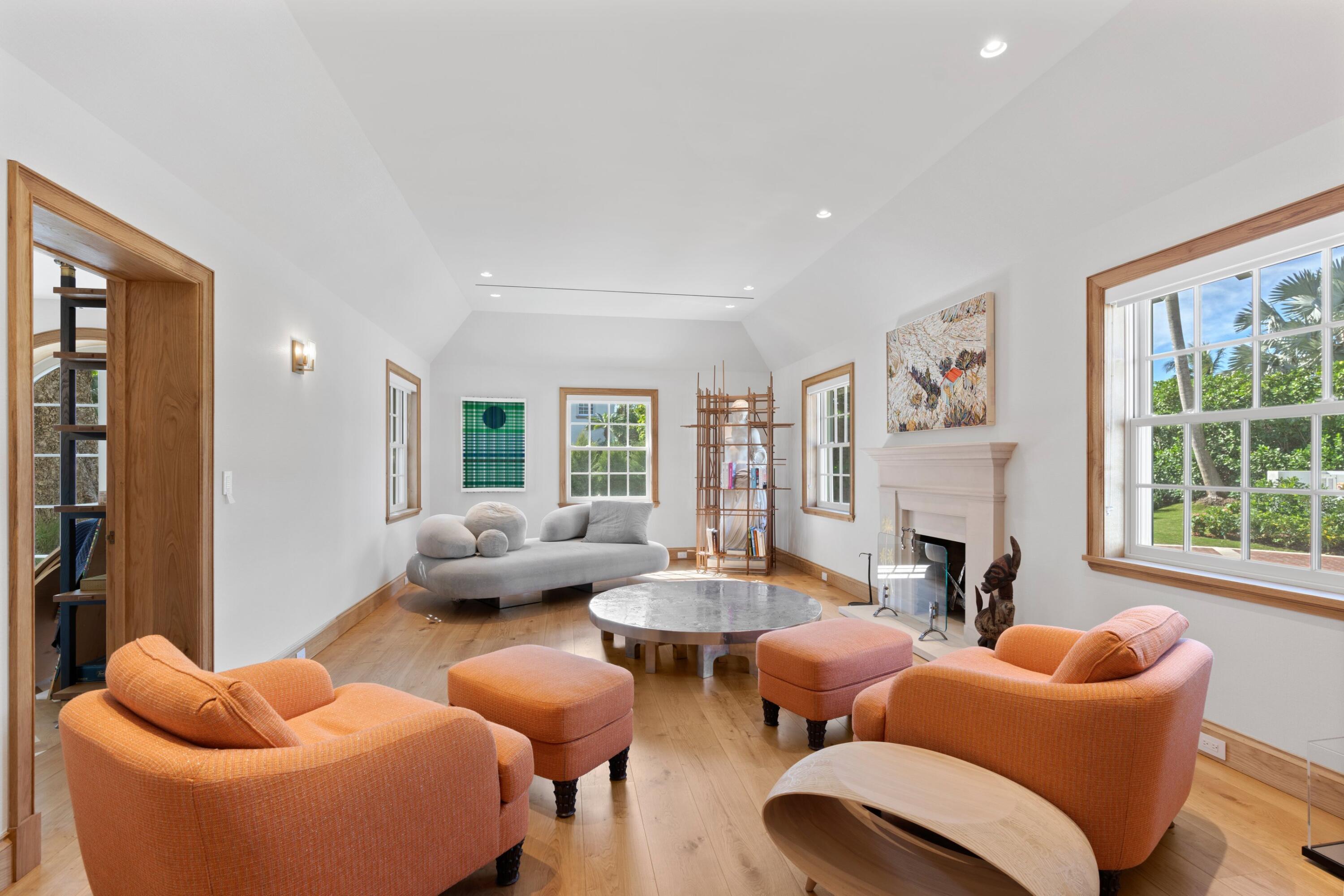 239 Emerald Palm Beach, FL 33480