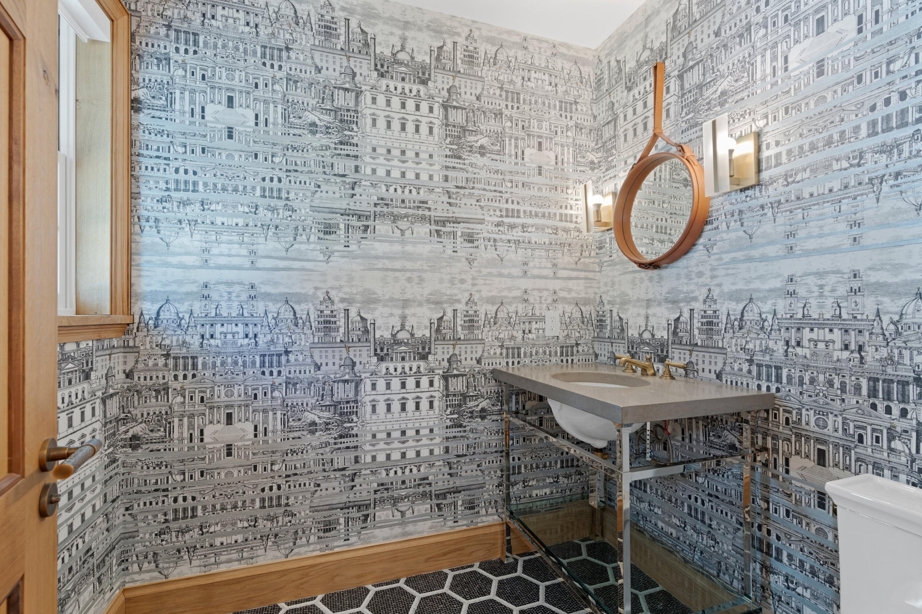 239 Emerald Palm Beach, FL 33480