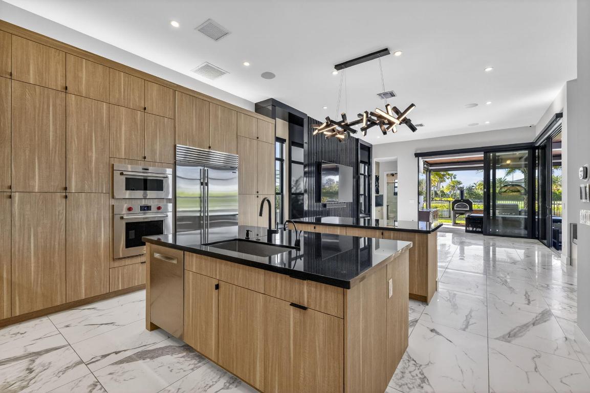 9739 Chianti Classico Boca Raton, FL 33496