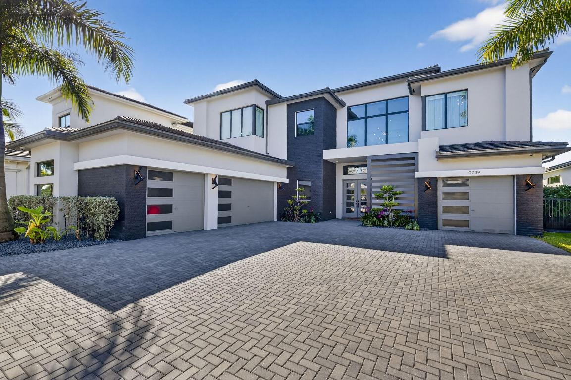 9739 Chianti Classico Boca Raton, FL 33496