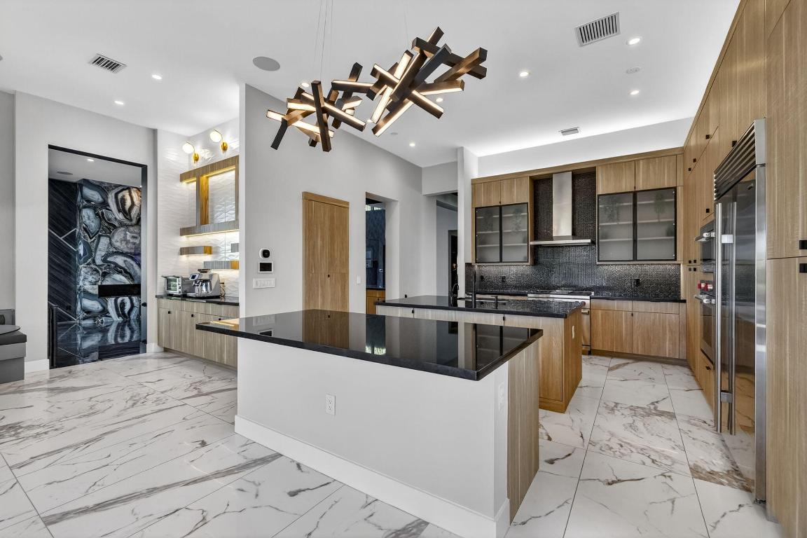 9739 Chianti Classico Boca Raton, FL 33496