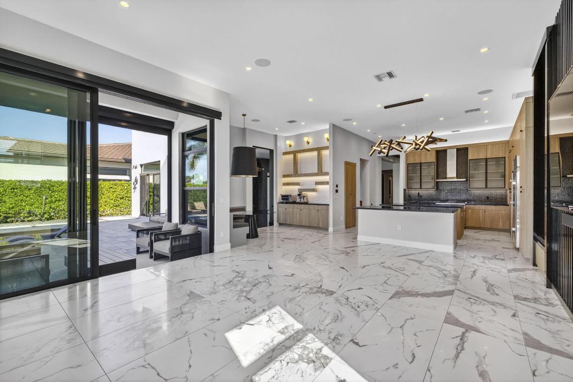 9739 Chianti Classico Boca Raton, FL 33496