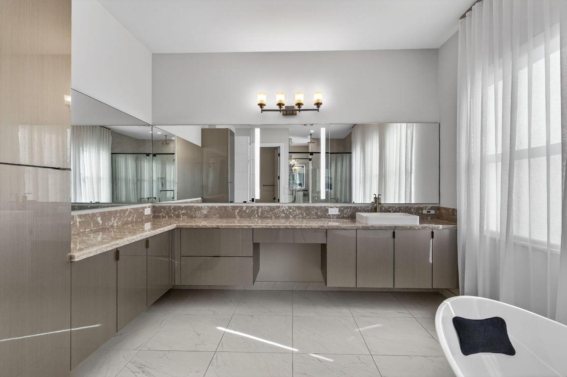 9739 Chianti Classico Boca Raton, FL 33496