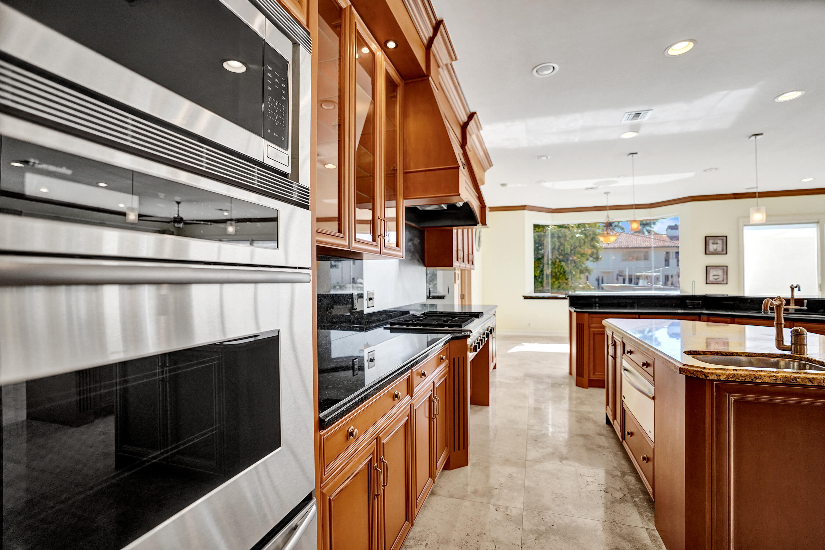 2330 NE 31st Lighthouse Point, FL 33064