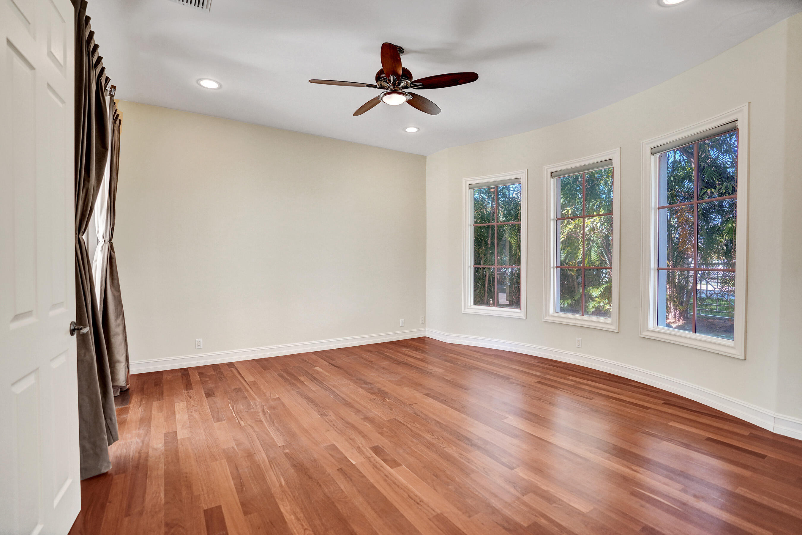 2330 NE 31st Lighthouse Point, FL 33064