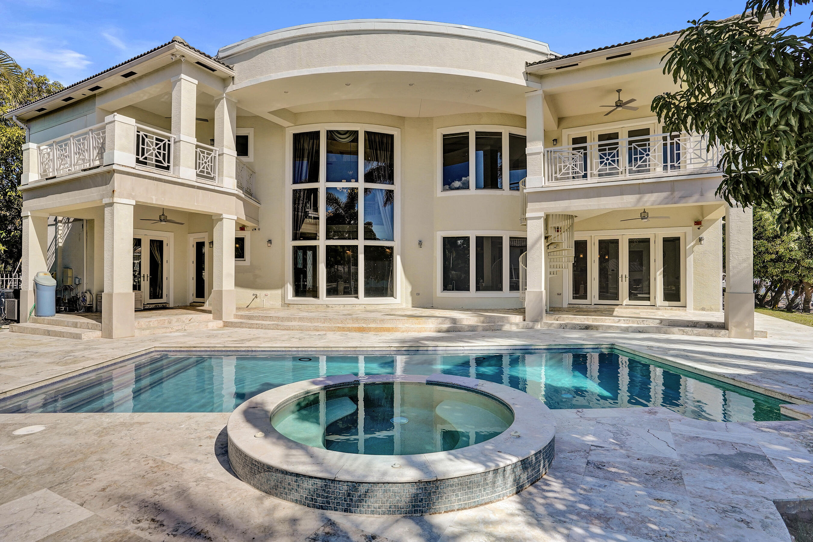 2330 NE 31st Lighthouse Point, FL 33064