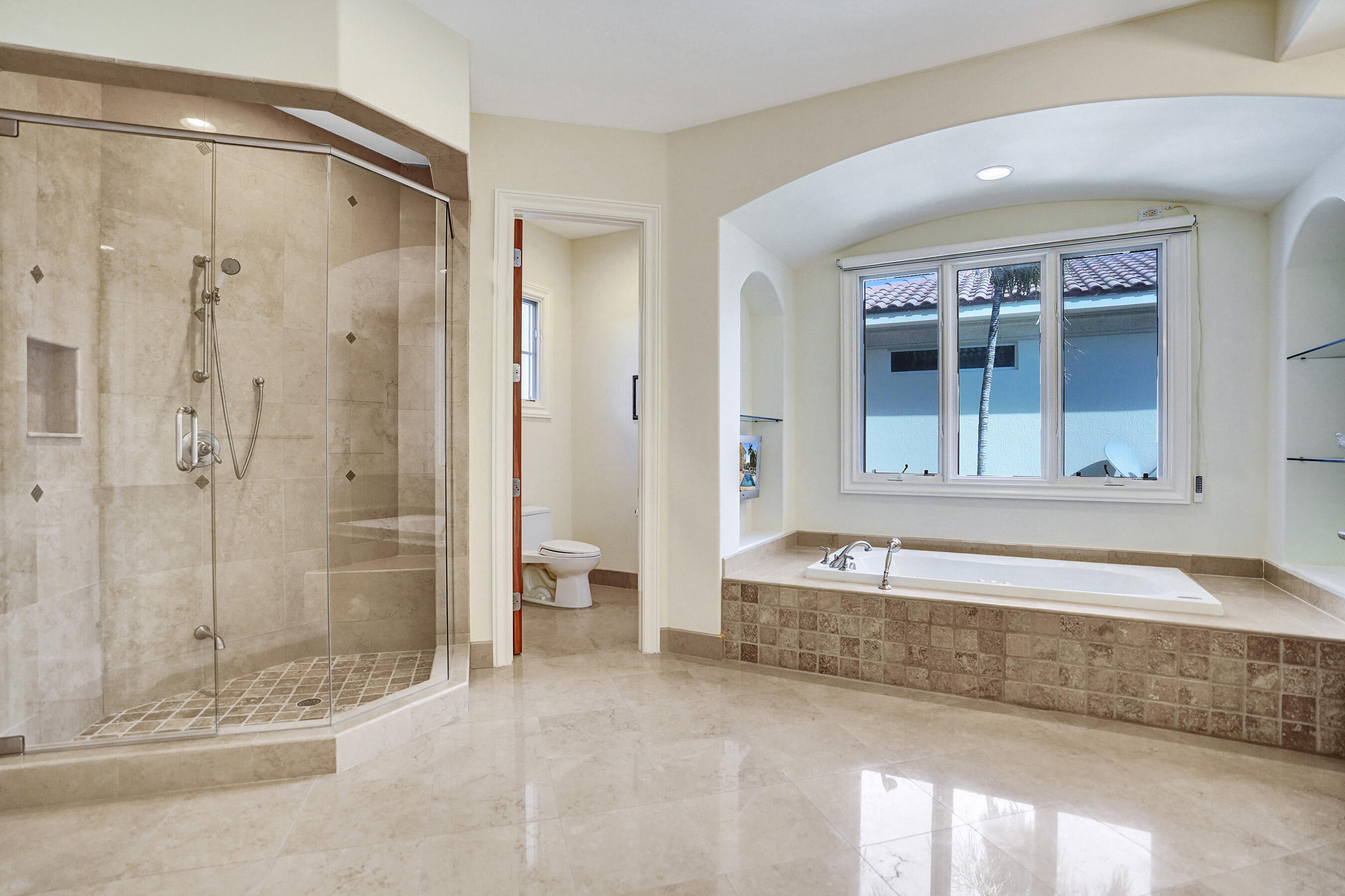 2330 NE 31st Lighthouse Point, FL 33064