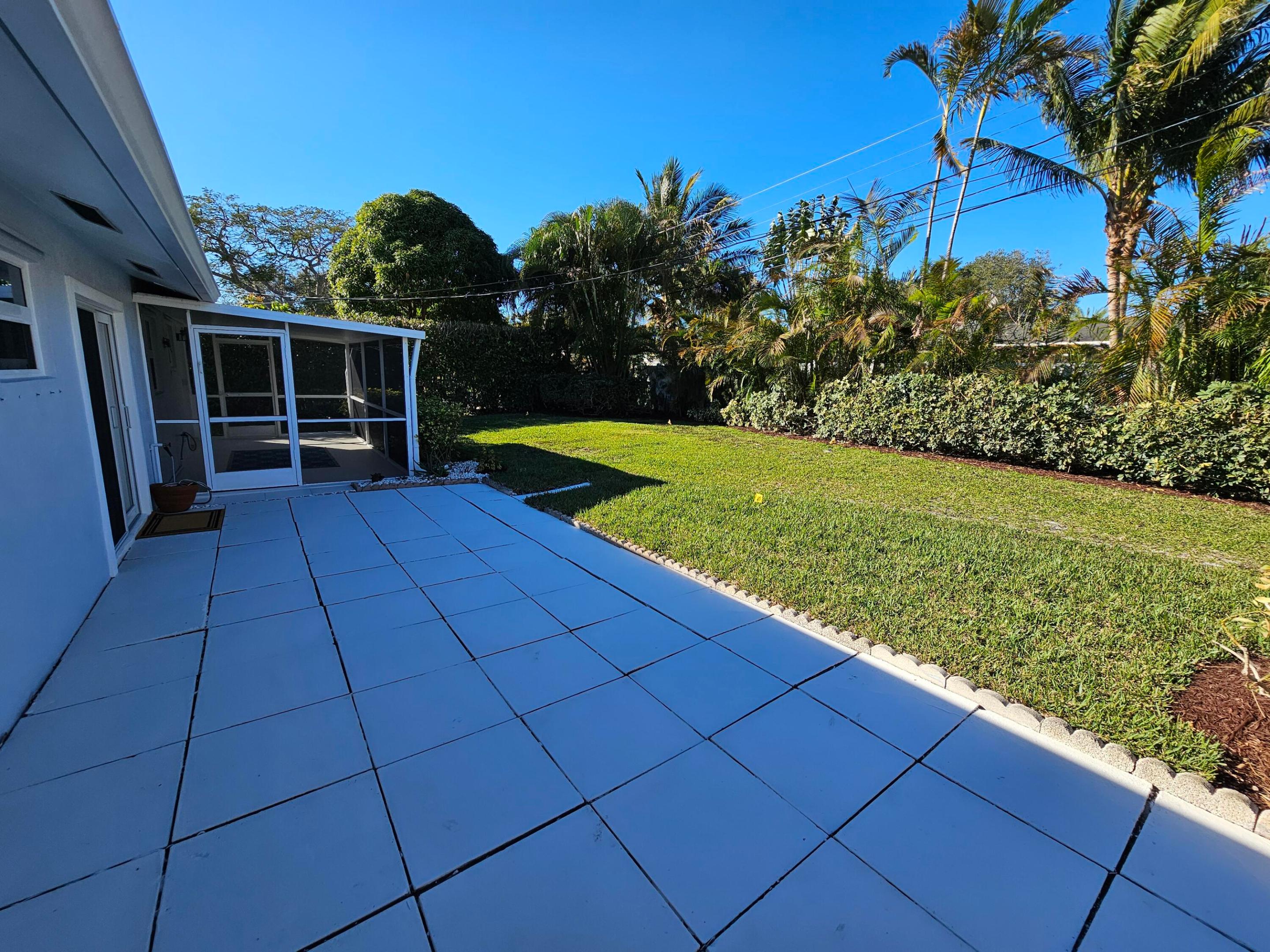 355 Franklin Tequesta, FL 33469