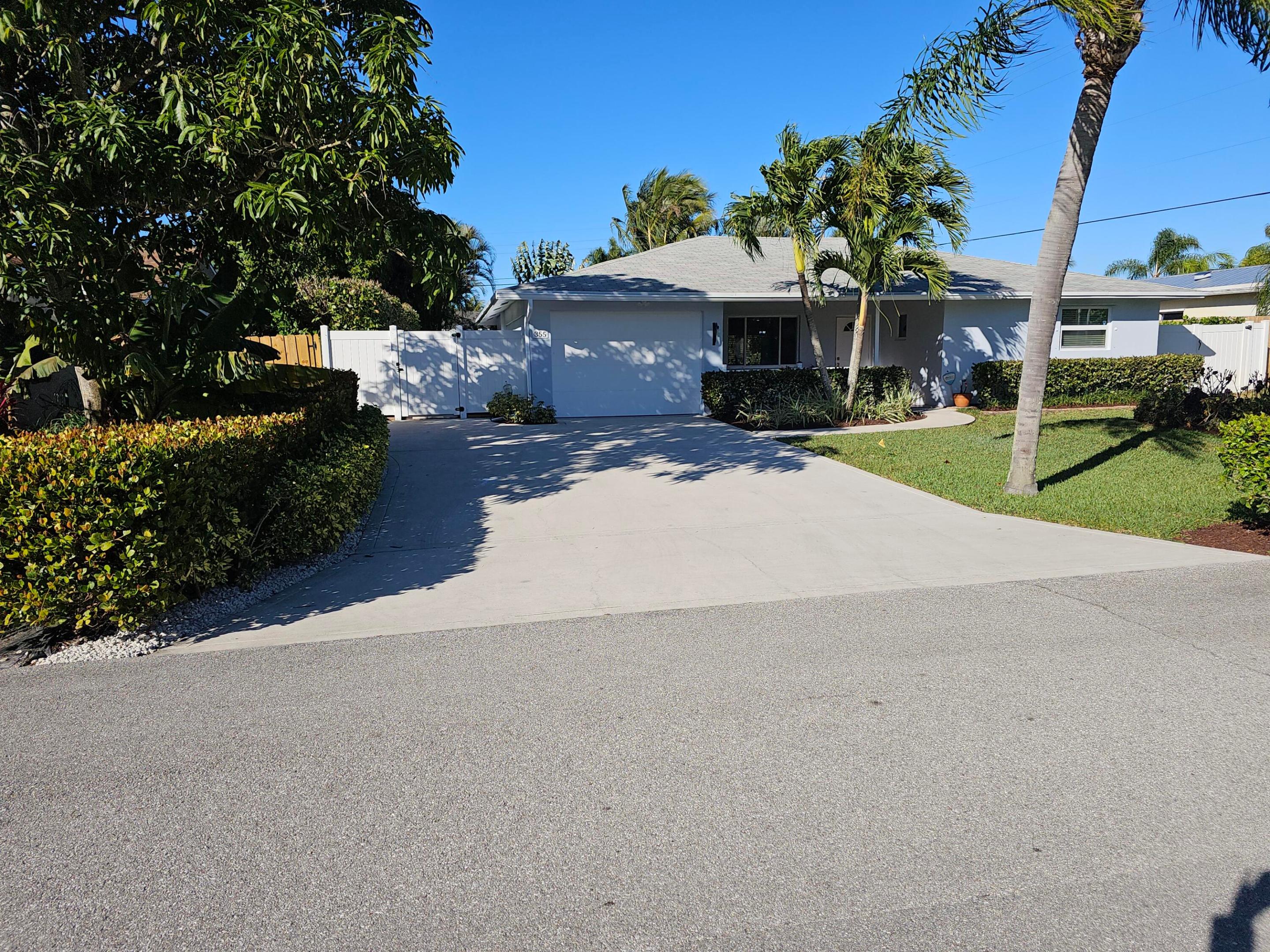 355 Franklin Tequesta, FL 33469