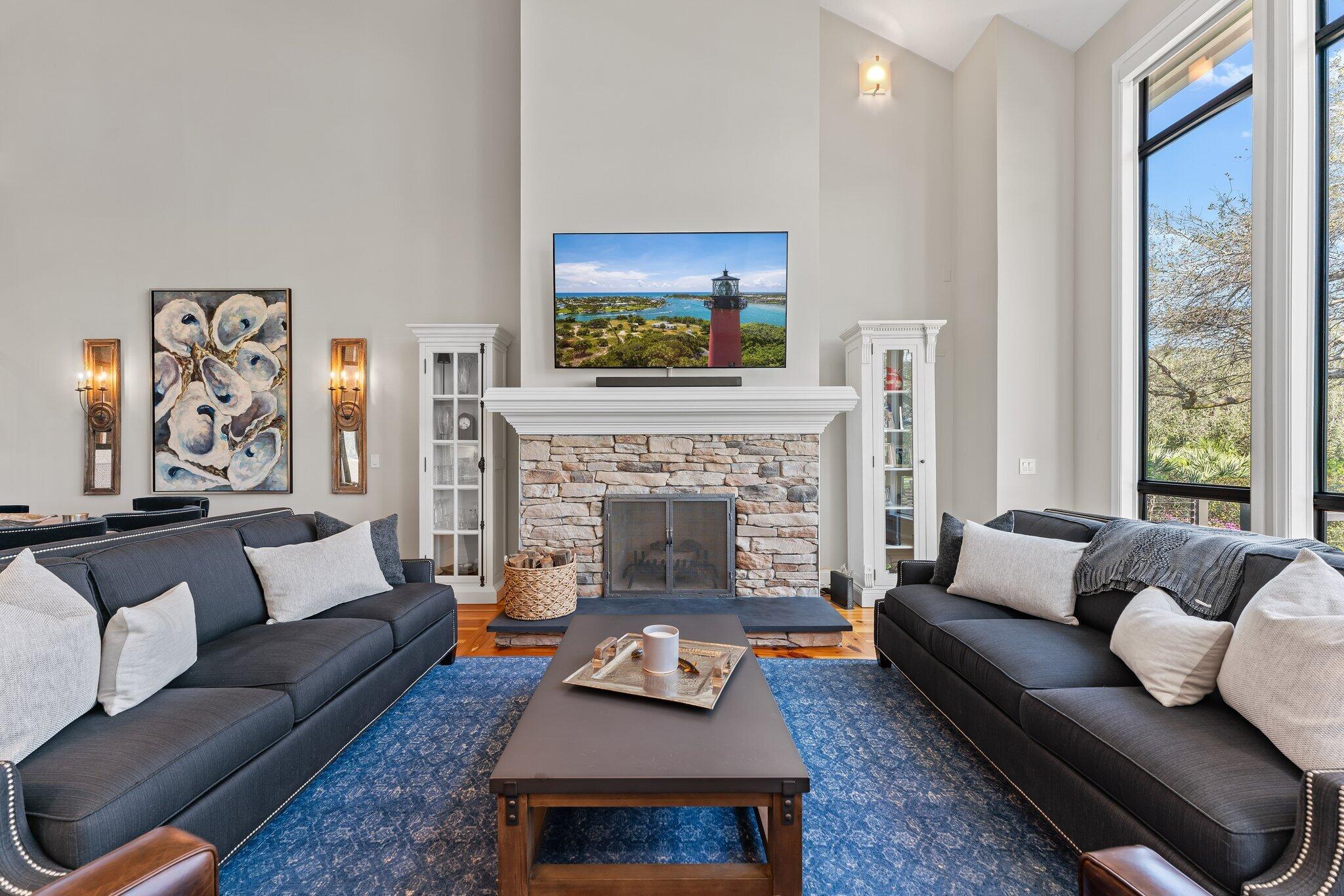 18760 SE Pineneedle Jupiter, FL 33469