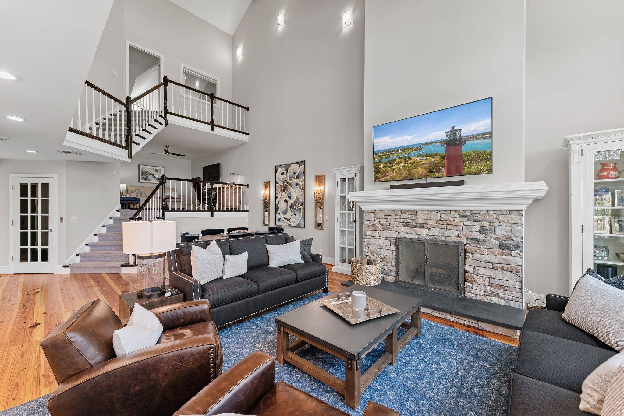 18760 SE Pineneedle Jupiter, FL 33469