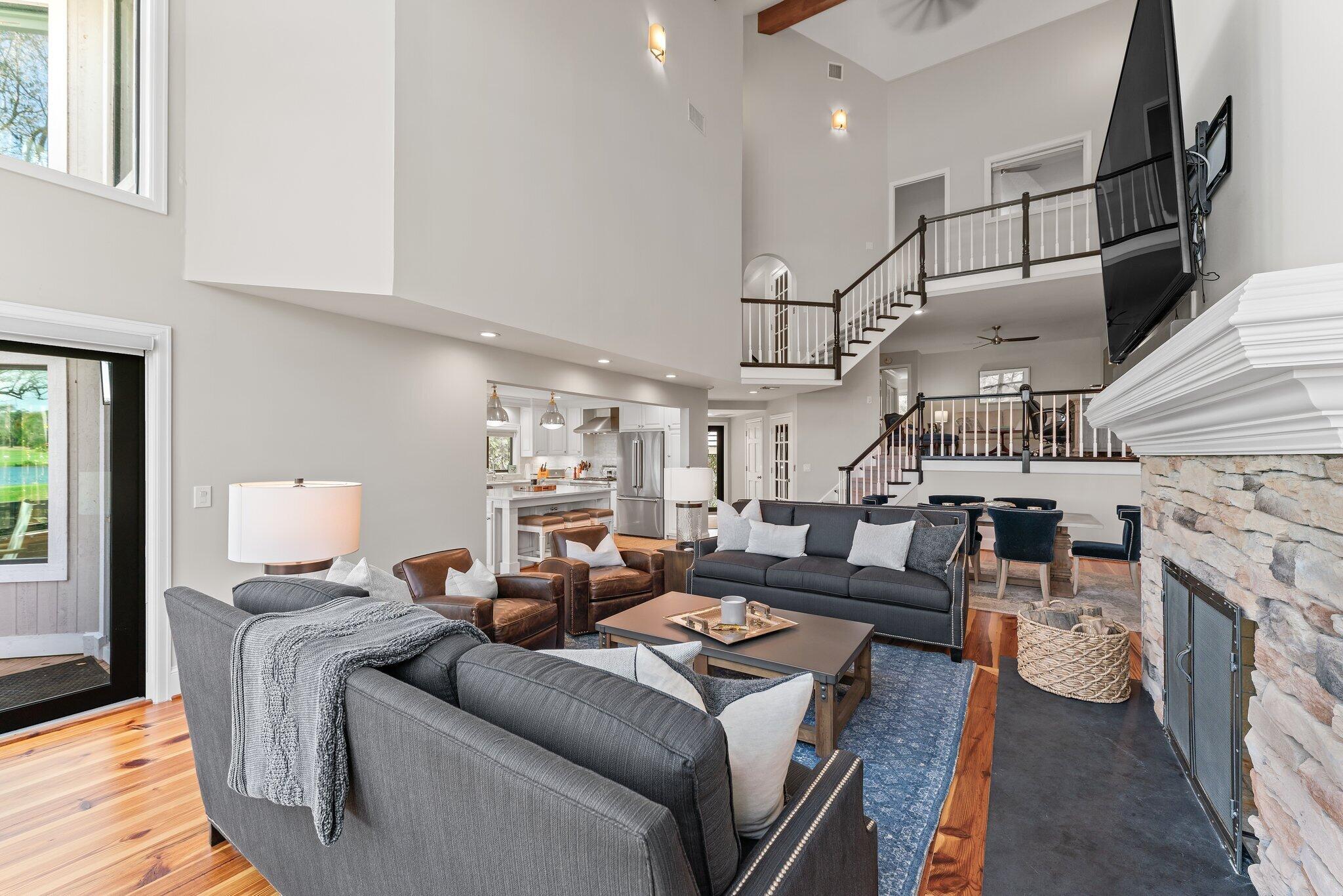 18760 SE Pineneedle Jupiter, FL 33469