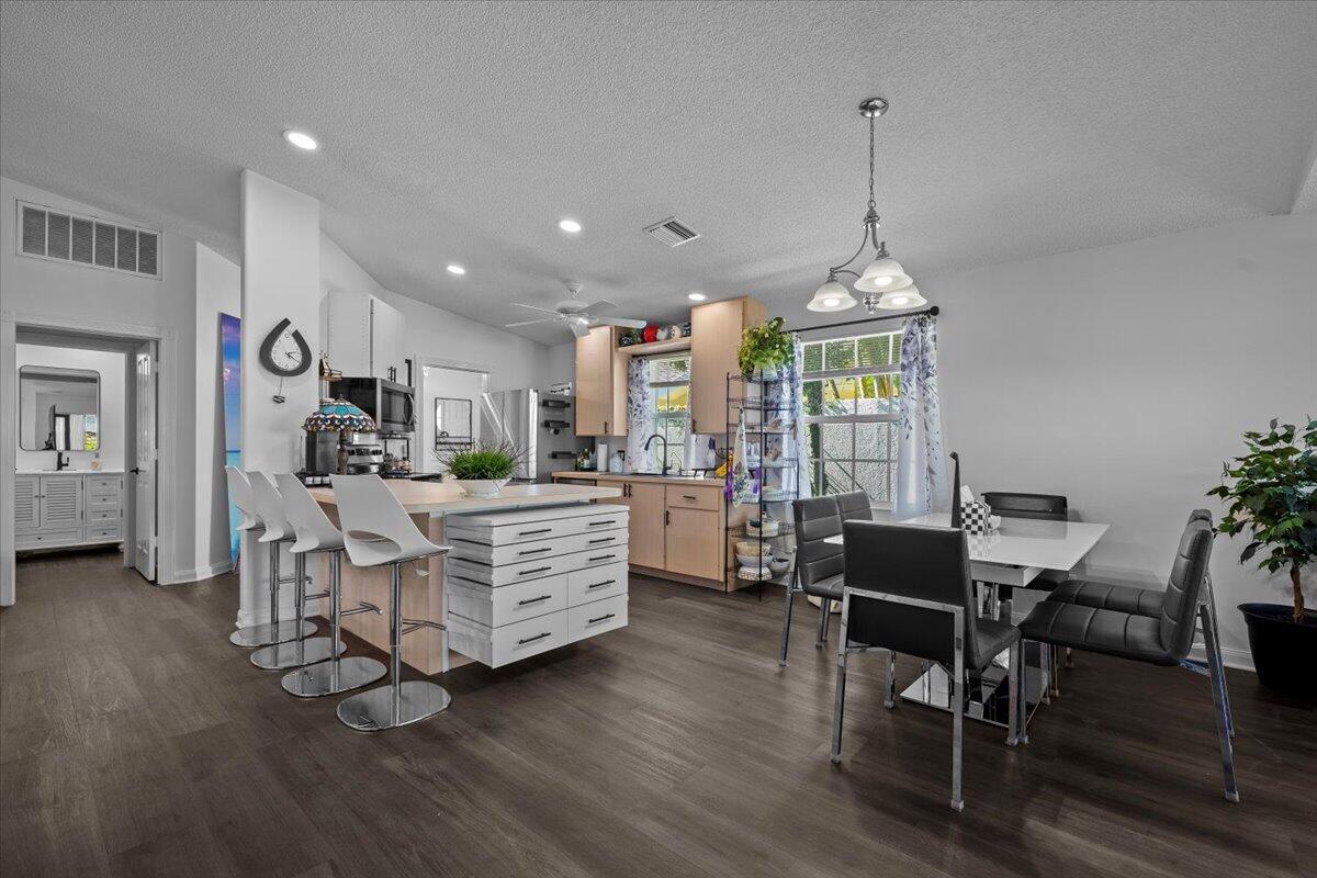 205 Brier Jupiter, FL 33458