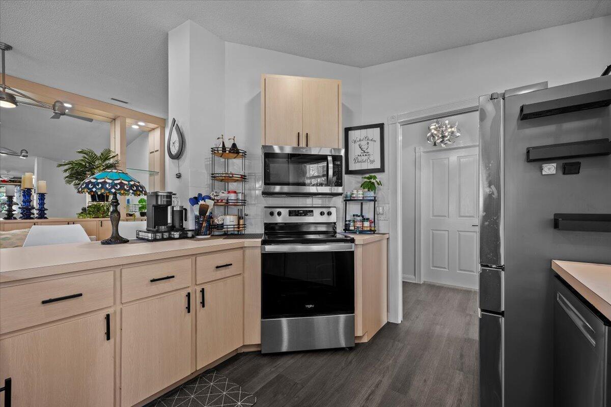 205 Brier Jupiter, FL 33458