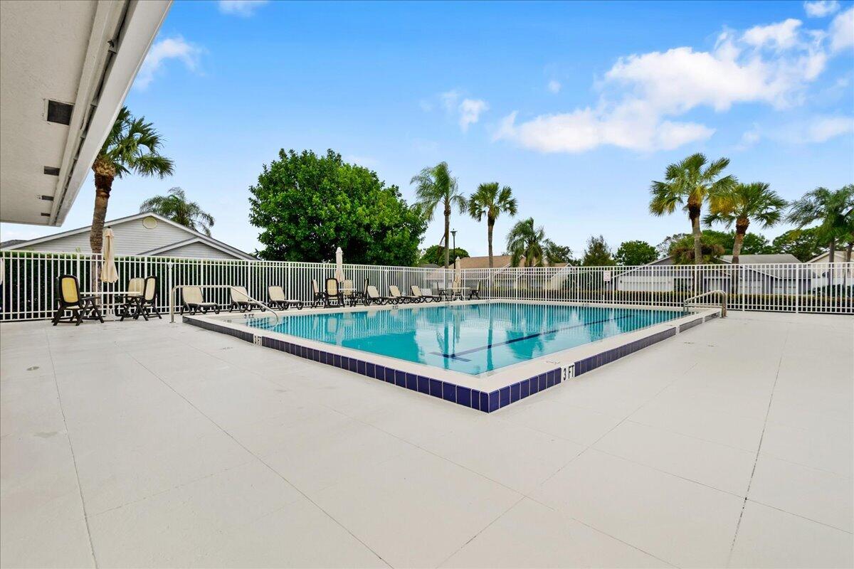 205 Brier Jupiter, FL 33458