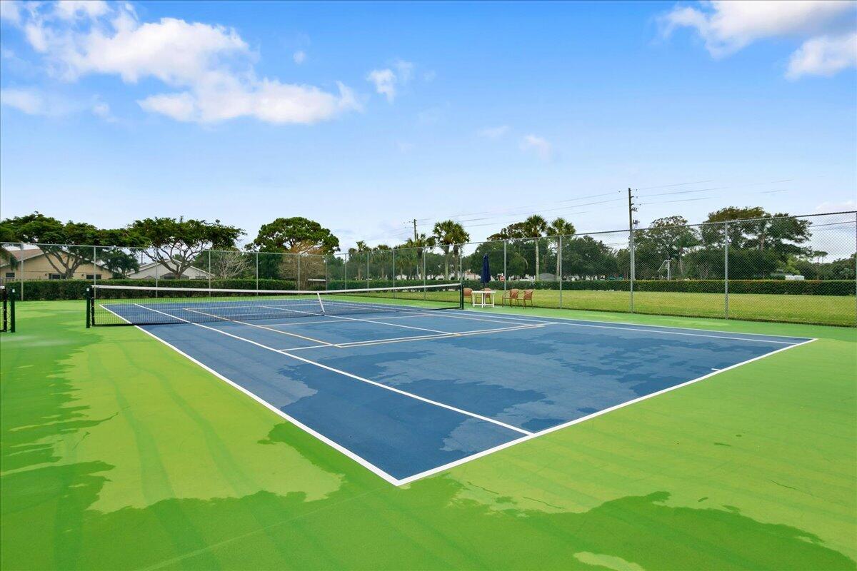 205 Brier Jupiter, FL 33458