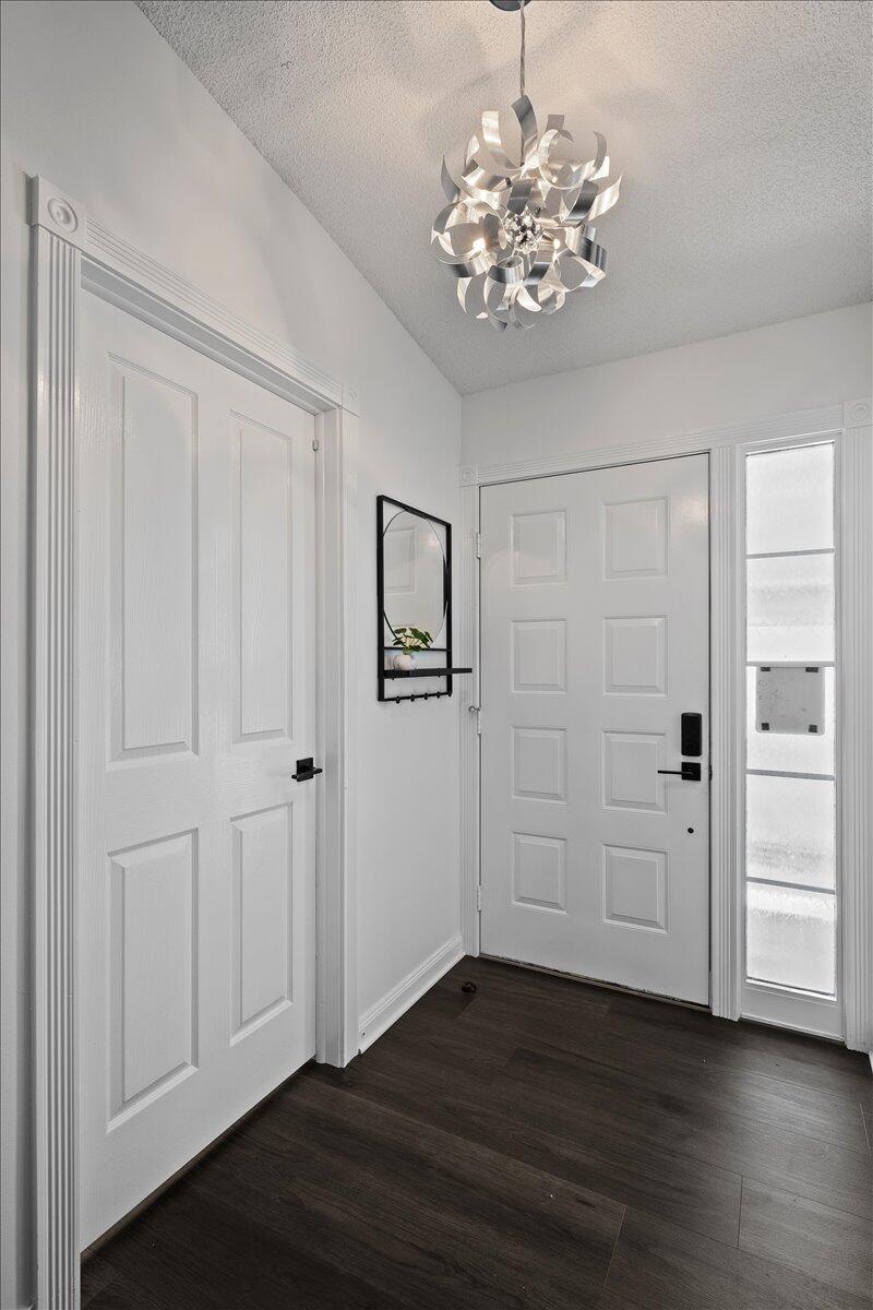 205 Brier Jupiter, FL 33458