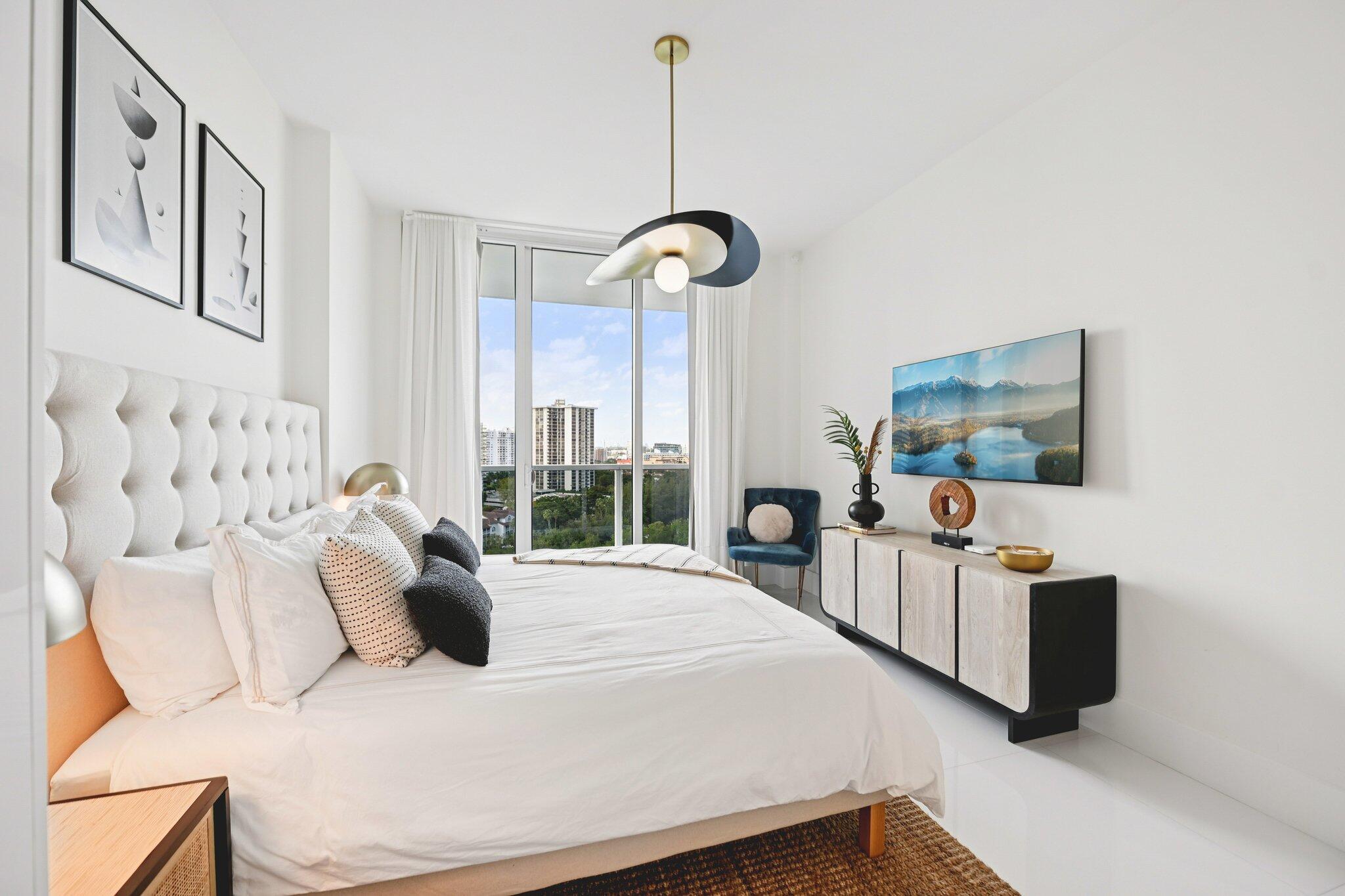 4100 Island #1204 Aventura, FL 33160