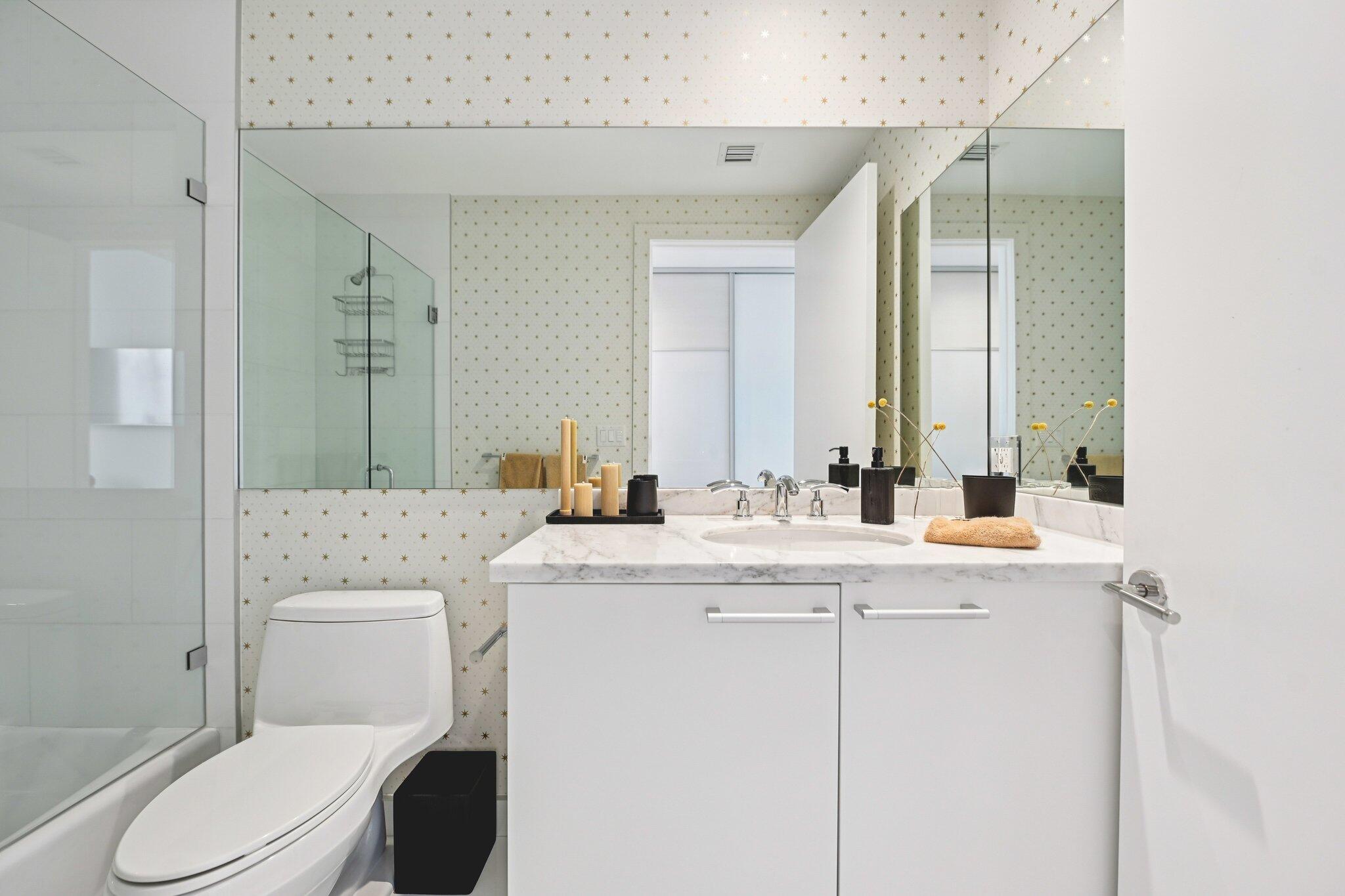 4100 Island #1204 Aventura, FL 33160