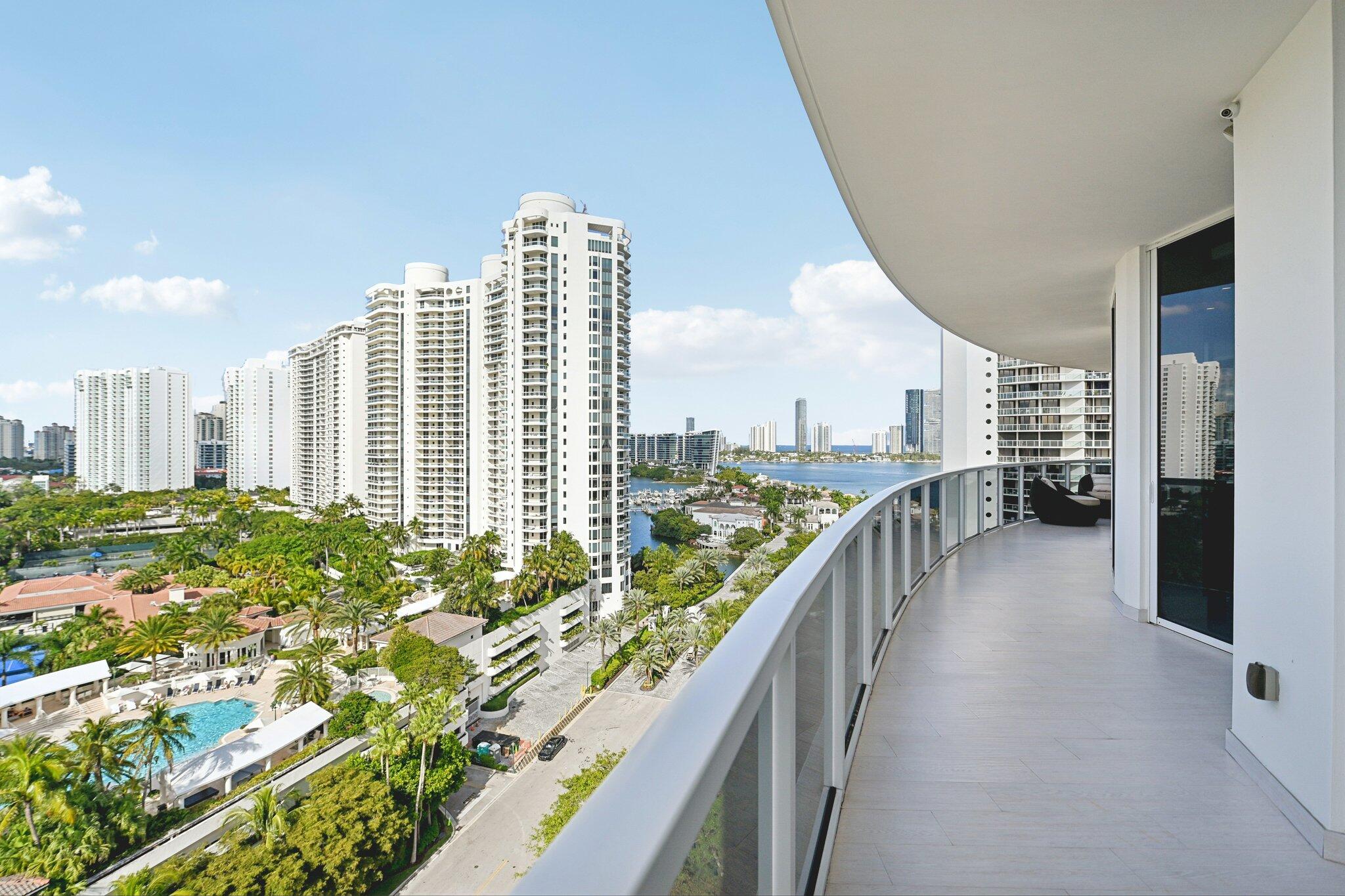 4100 Island #1204 Aventura, FL 33160