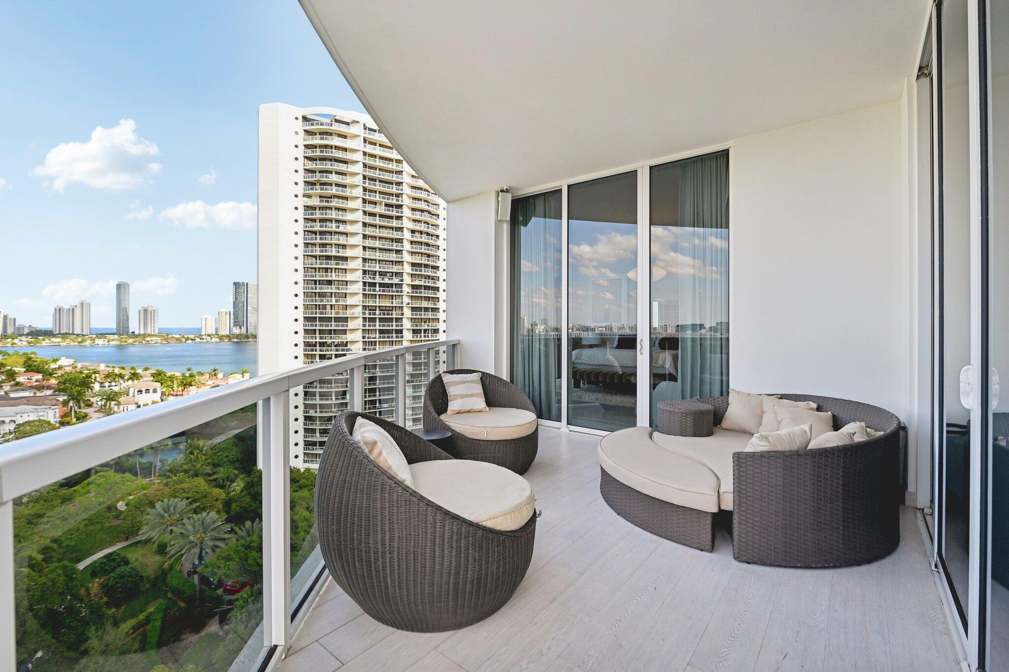 4100 Island #1204 Aventura, FL 33160