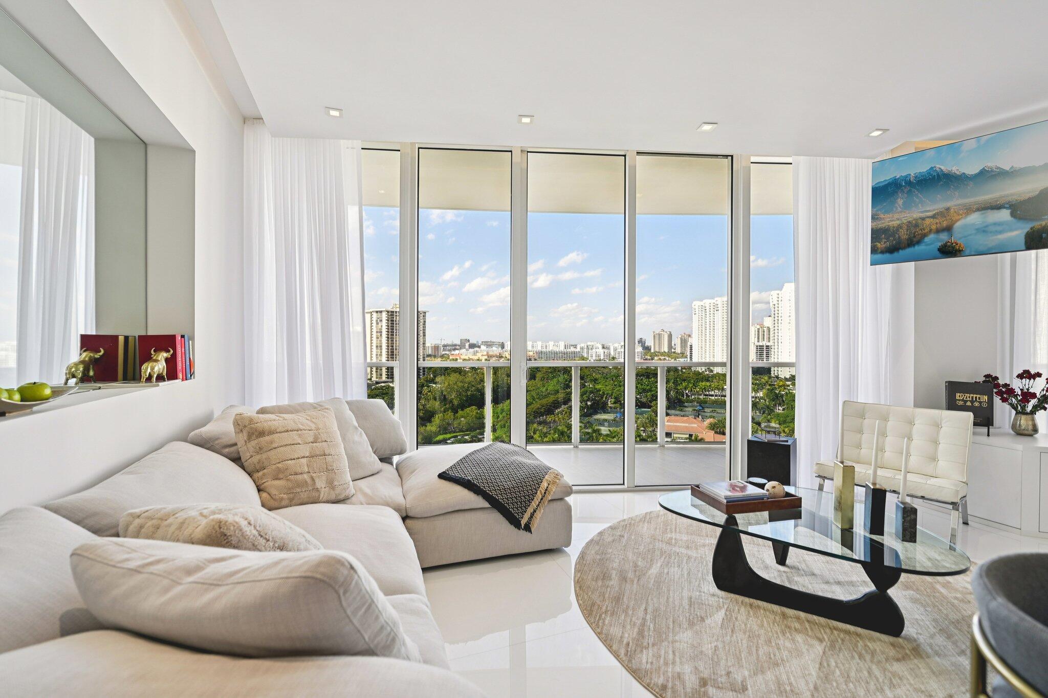 4100 Island #1204 Aventura, FL 33160