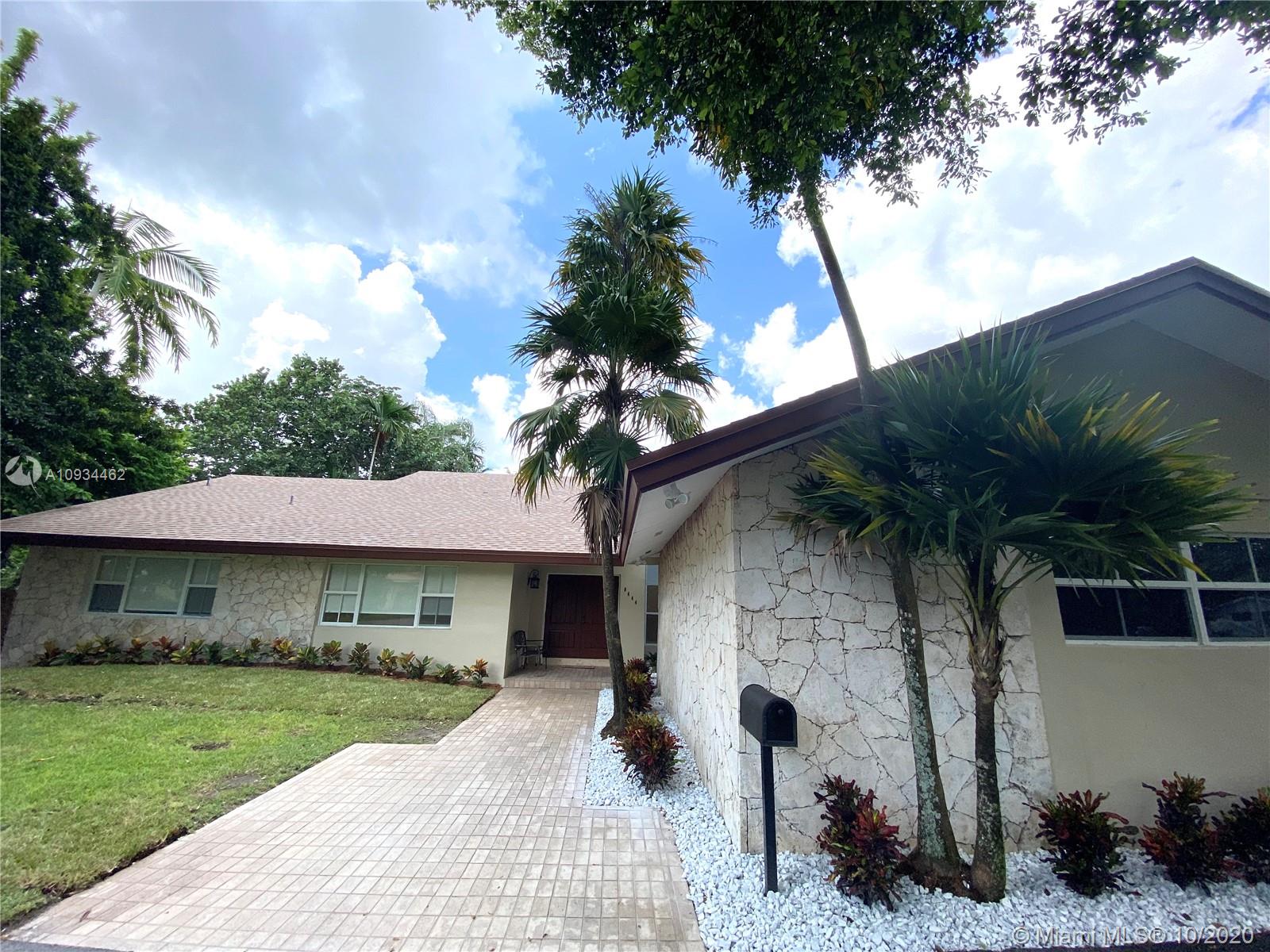 9444 SW 69th Ct,Pinecrest, FL 33156