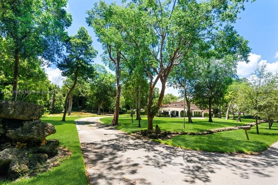 5000 Hammock Park Dr