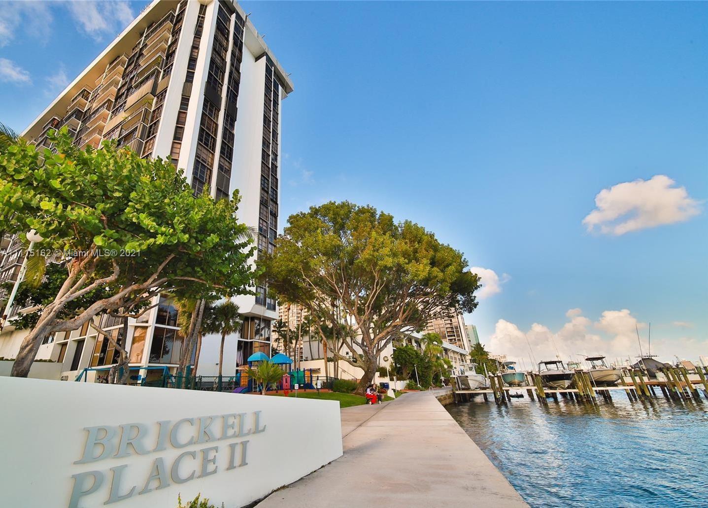 1915 Brickell Ave #C1511