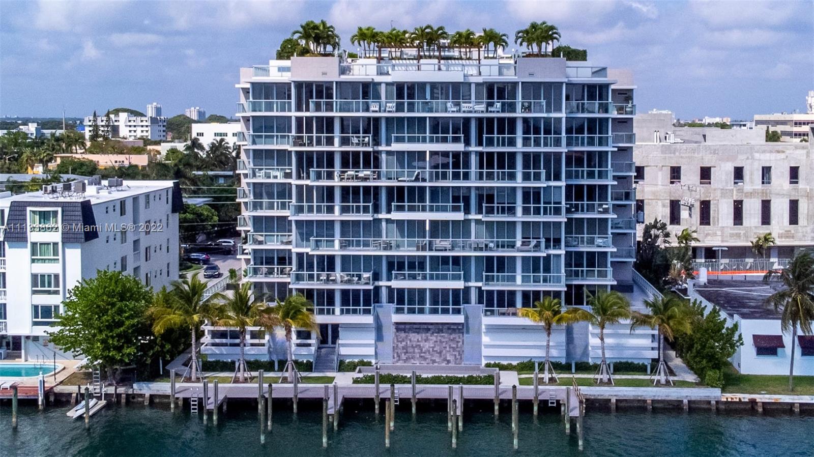 9521 E Bay harbor Dr #PH 05