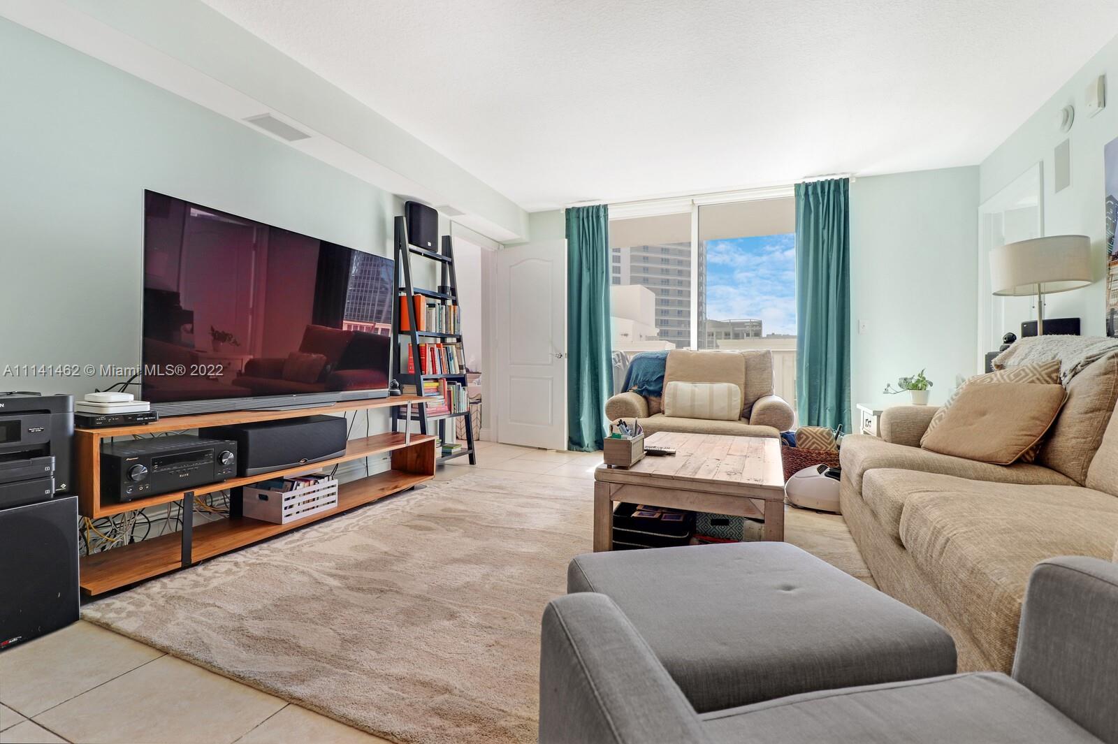 image The Club at Brickell Bay25